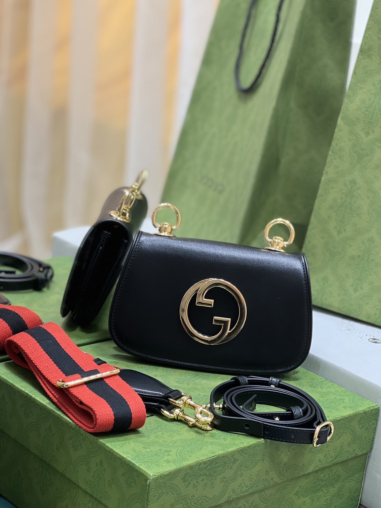 Gucci Blondie Shoulder B
